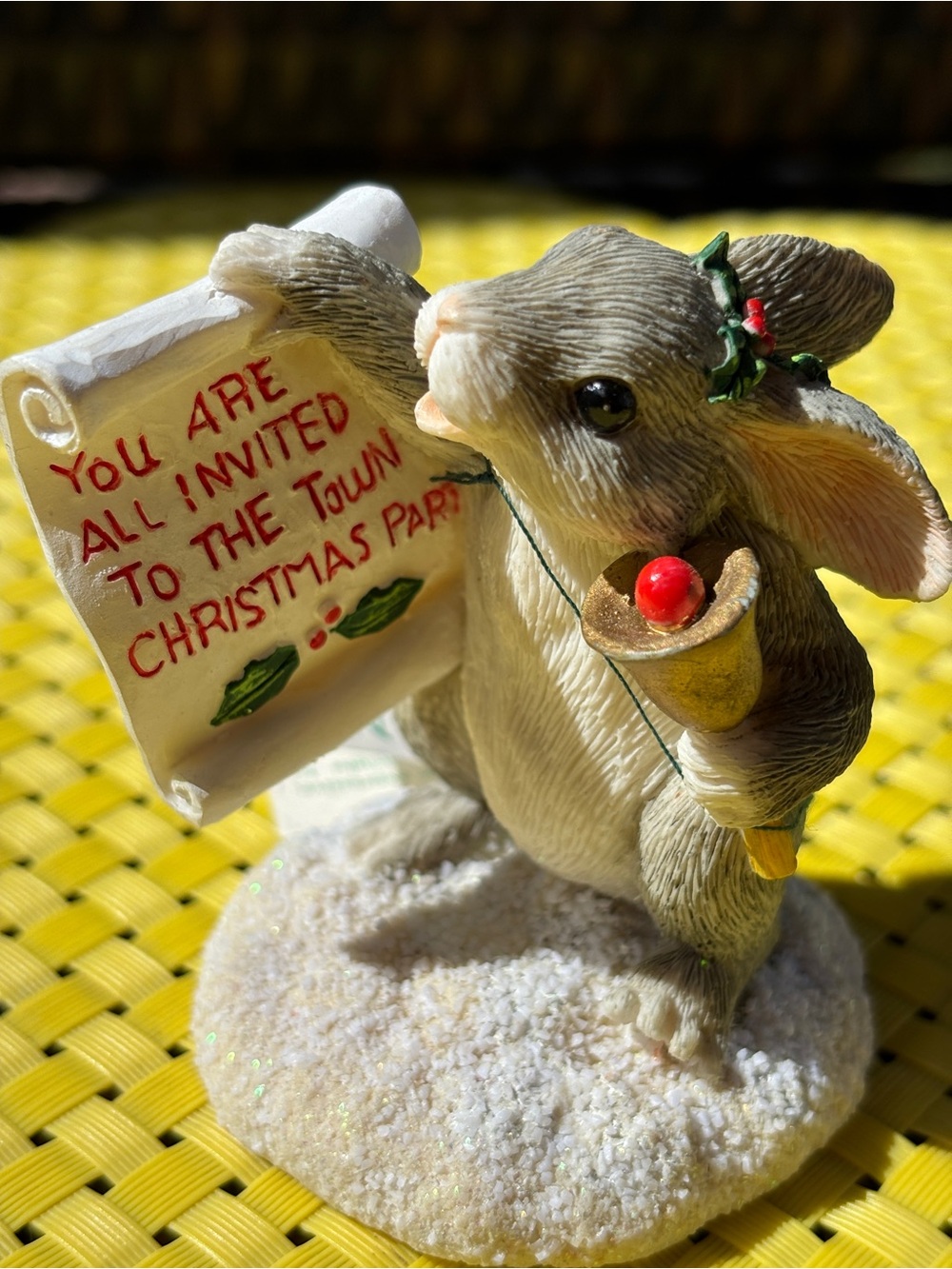 Charming Tails Figurine Silvestri “Town Crier”